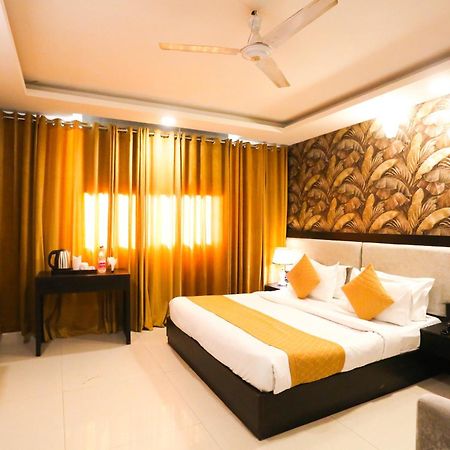 Hotel Aashiyana New Delhi Eksteriør bilde