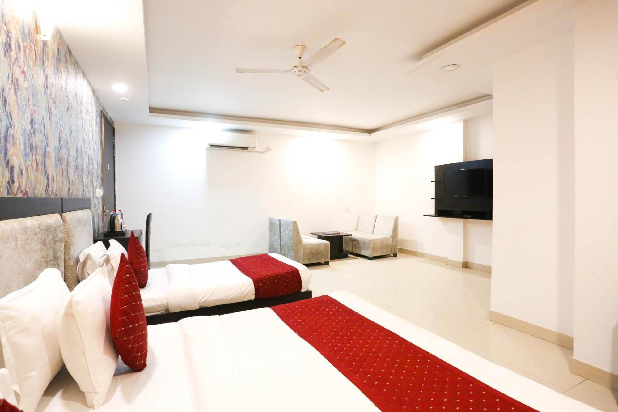 Hotel Aashiyana New Delhi Eksteriør bilde