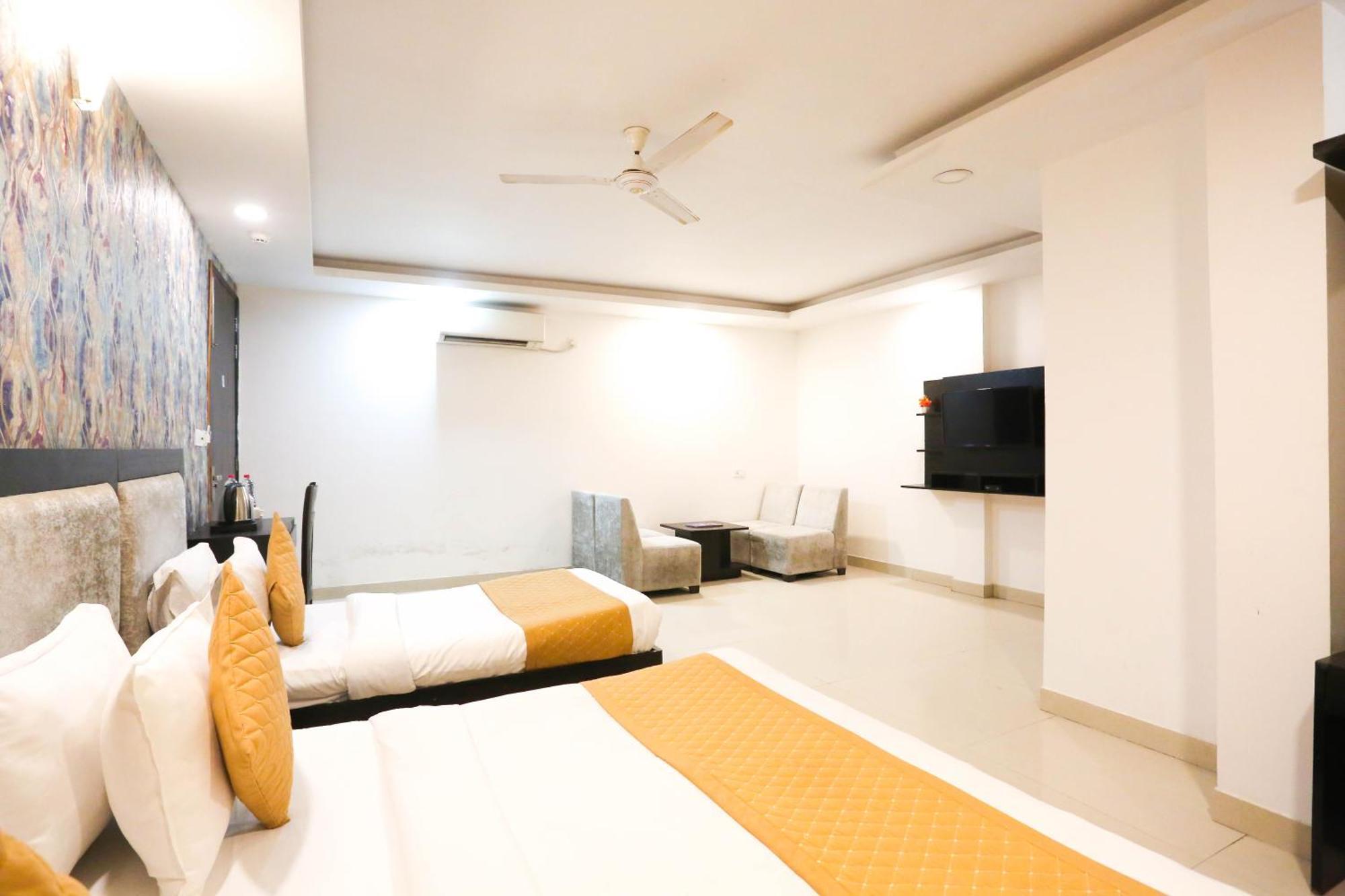 Hotel Aashiyana New Delhi Eksteriør bilde