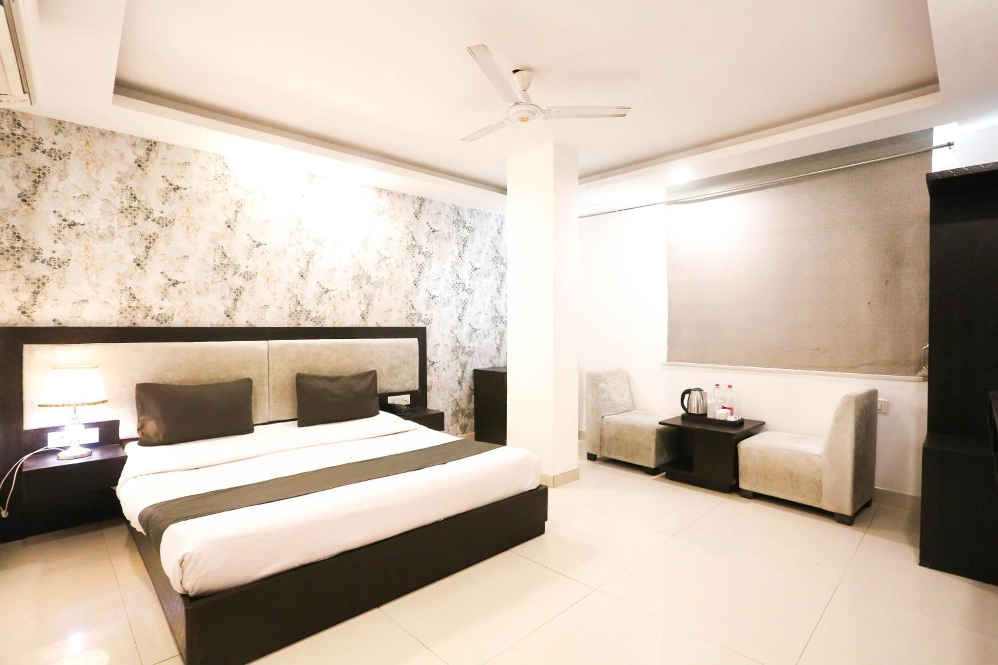 Hotel Aashiyana New Delhi Eksteriør bilde