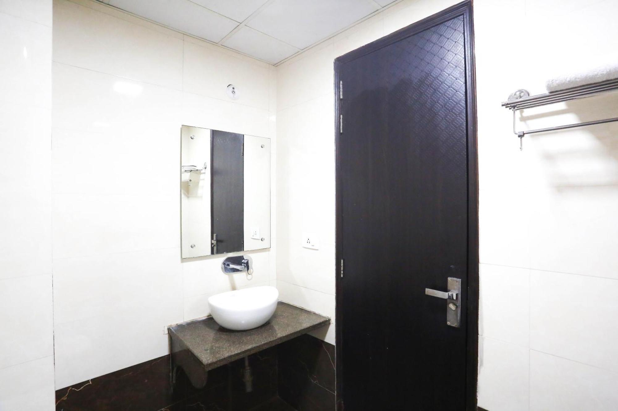 Hotel Aashiyana New Delhi Eksteriør bilde
