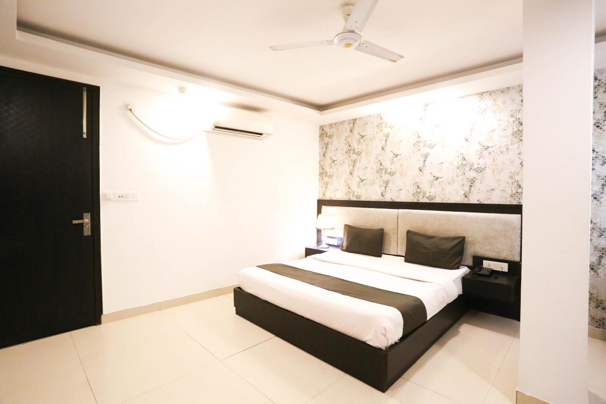 Hotel Aashiyana New Delhi Eksteriør bilde