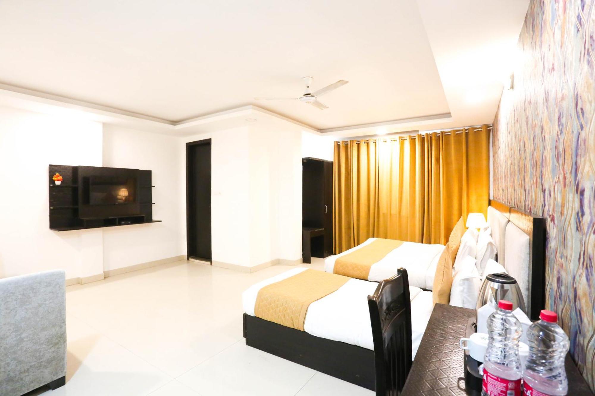 Hotel Aashiyana New Delhi Eksteriør bilde
