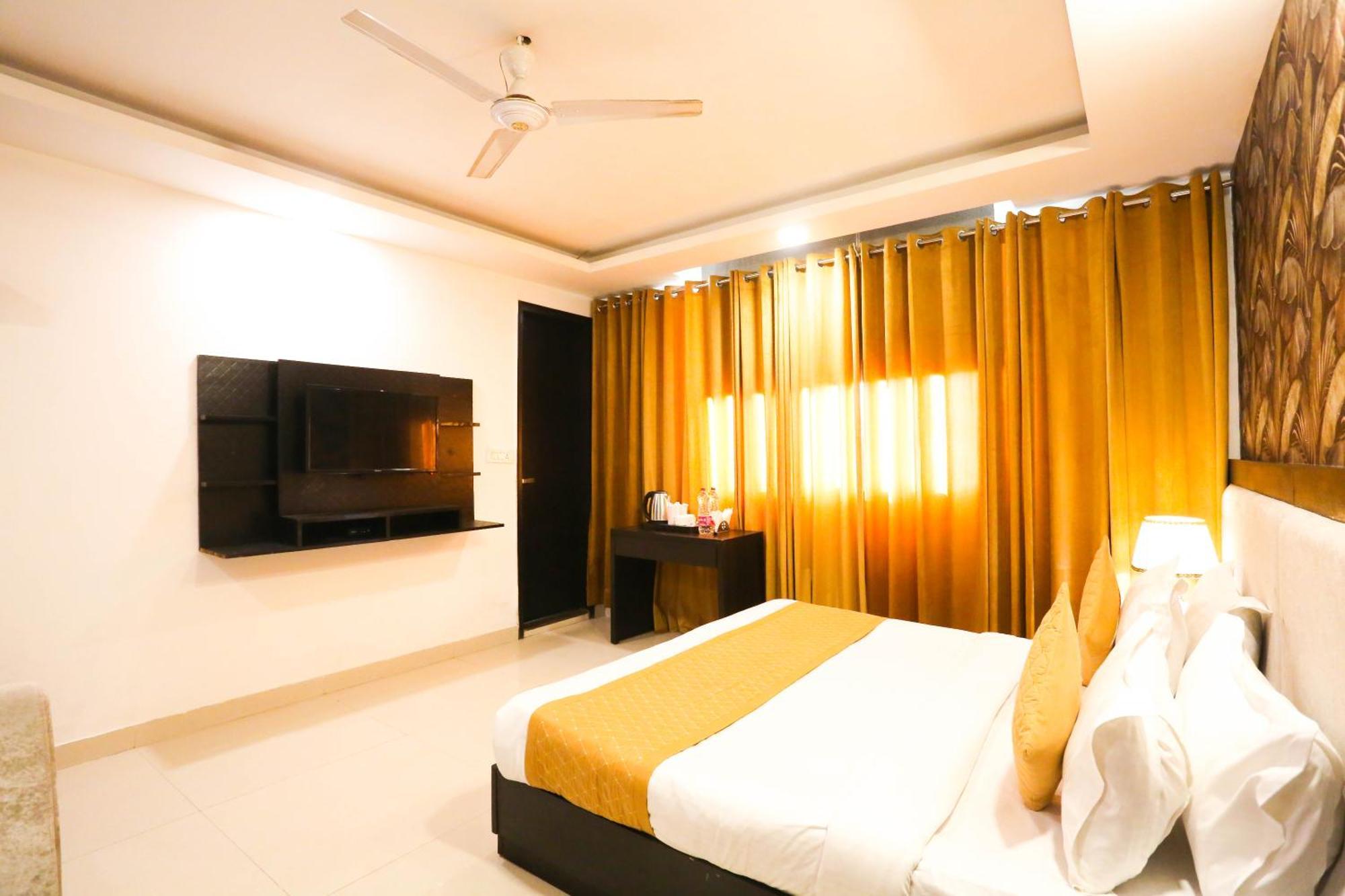 Hotel Aashiyana New Delhi Eksteriør bilde